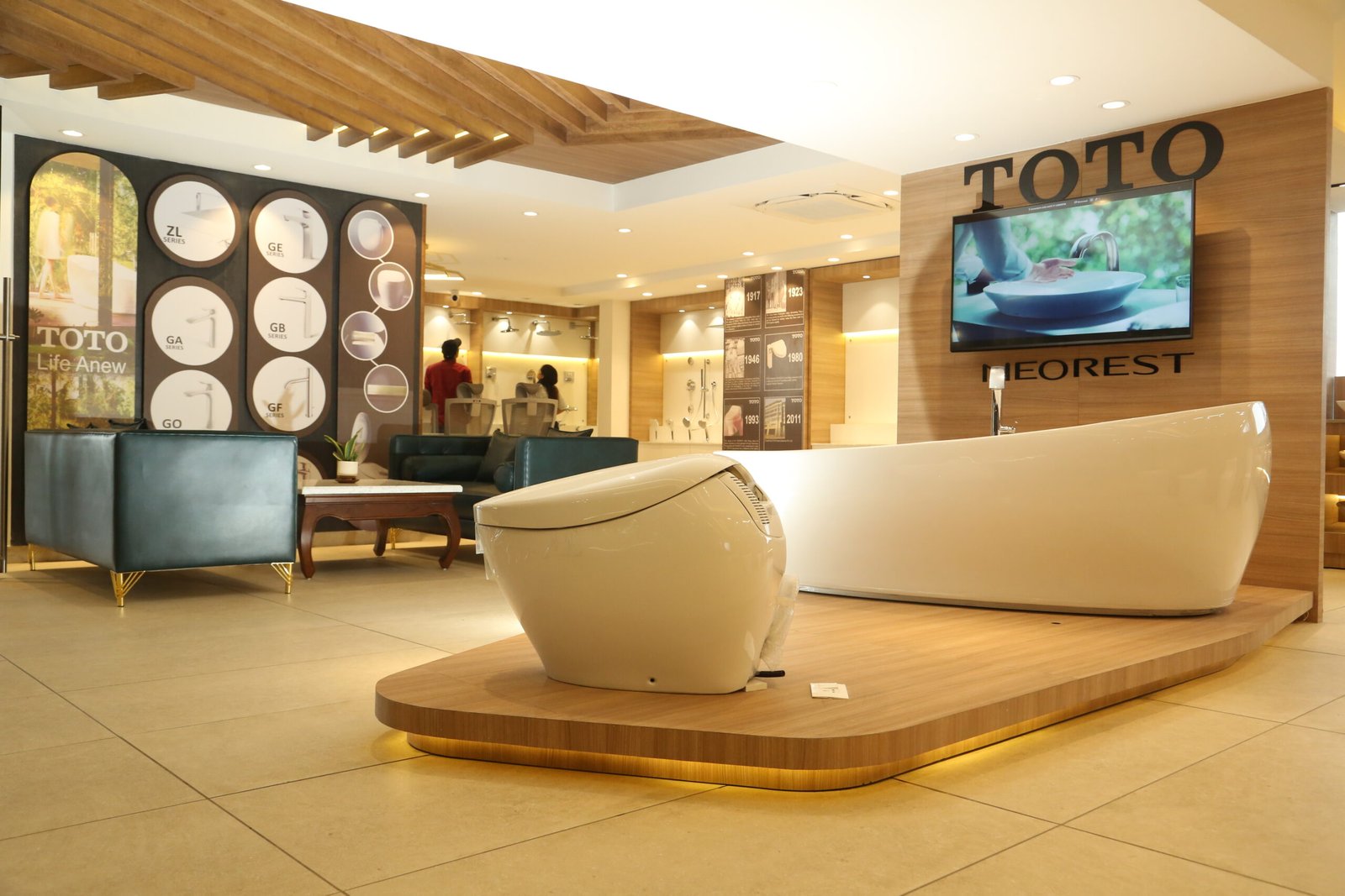 luxury bathroom